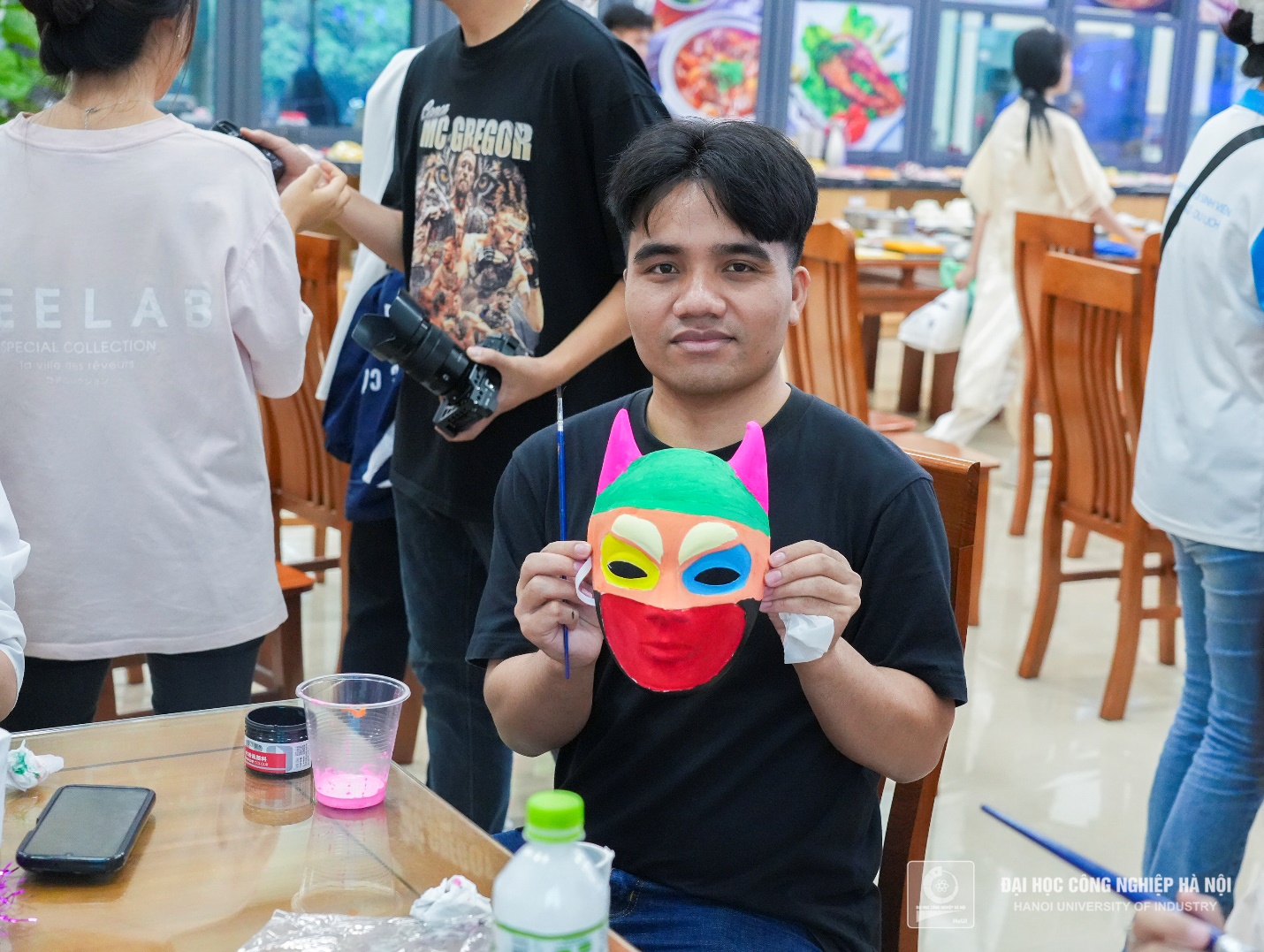 Tết Đoàn viên - Tết của tình thân: Cơ hội khám phá và trải nghiệm văn hoá Việt của sinh viên quốc tế