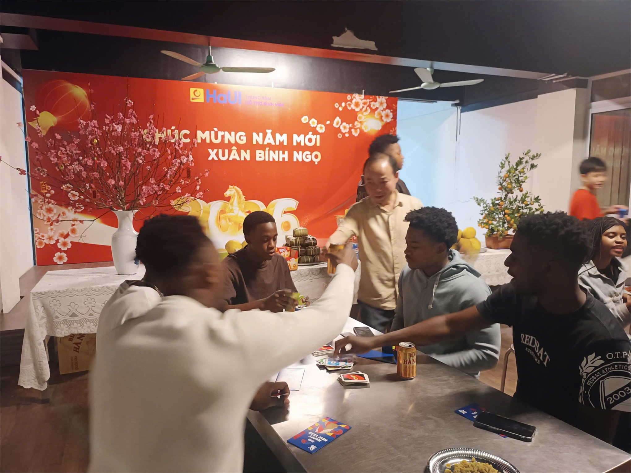 Ấm áp Xuân Bính Ngọ 2026 cùng lưu học sinh tại Ký túc xá - Trung tâm Hỗ trợ Sinh viên, Đại học Công nghiệp Hà Nội