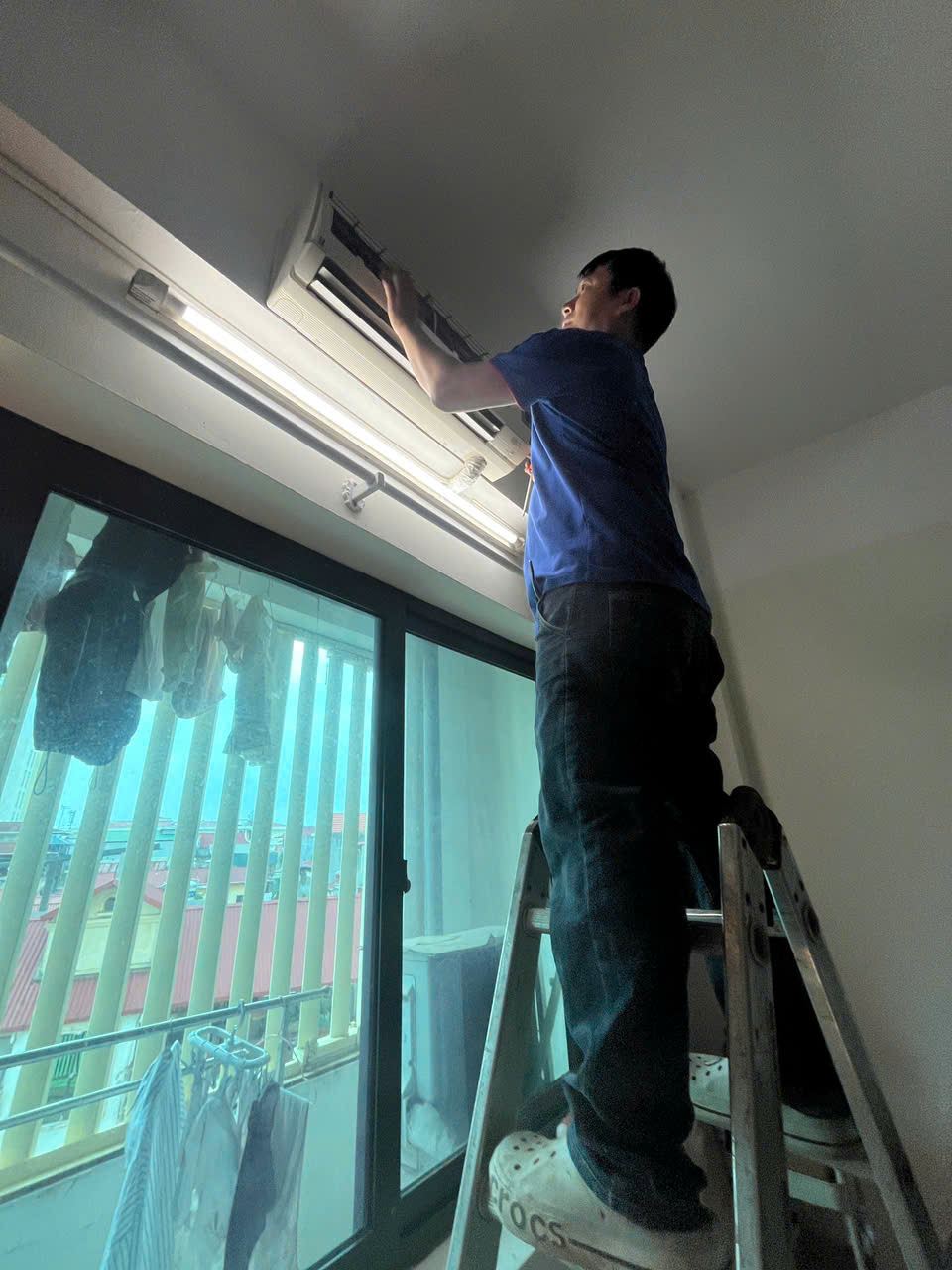 Trung tâm Ký túc xá tích cực chuẩn bị cơ sở vật chất phục vụ công tác tuyển sinh năm học 2026 - 2027