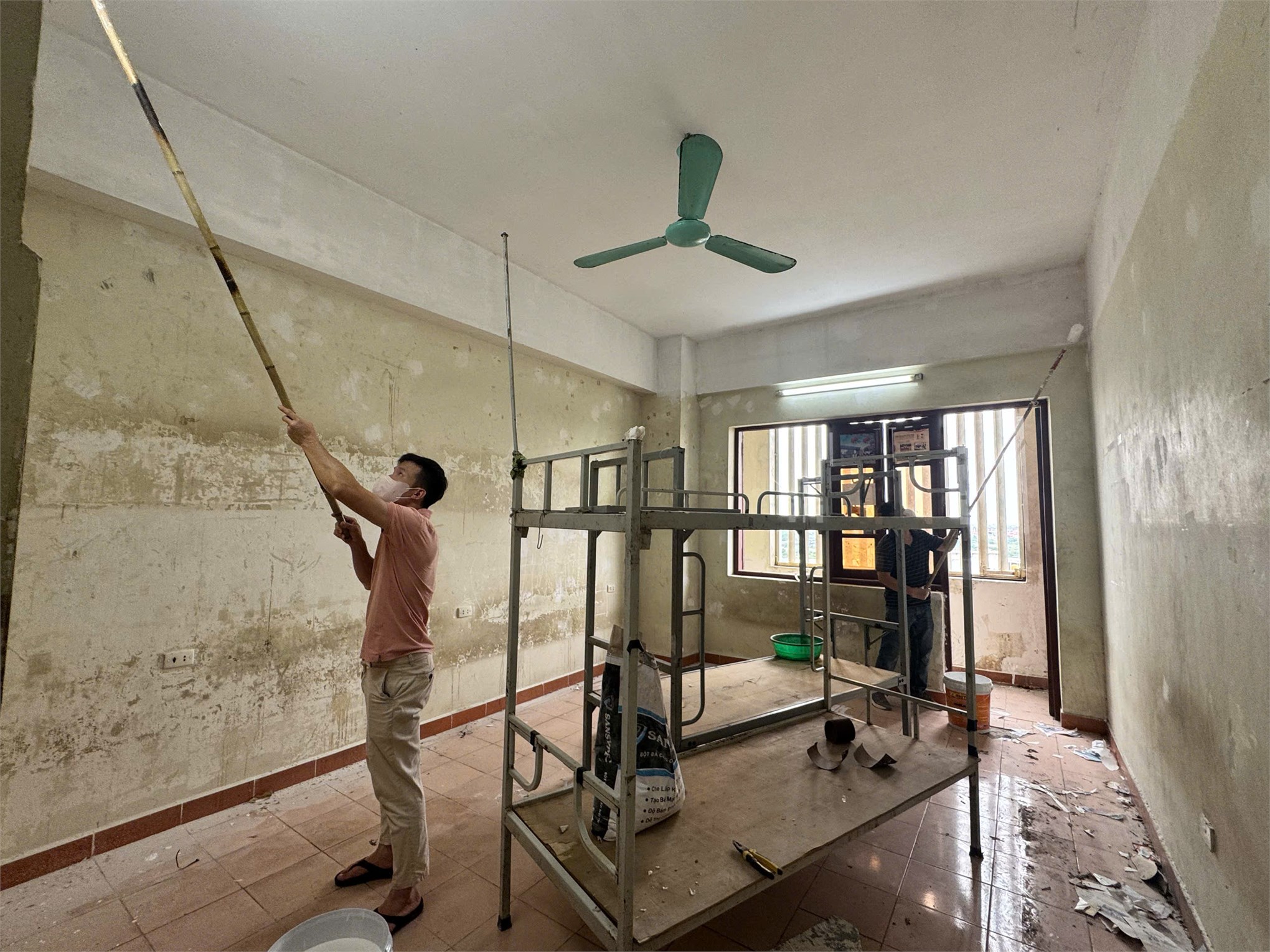 Trung tâm Ký túc xá tích cực chuẩn bị cơ sở vật chất phục vụ công tác tuyển sinh năm học 2026 - 2027