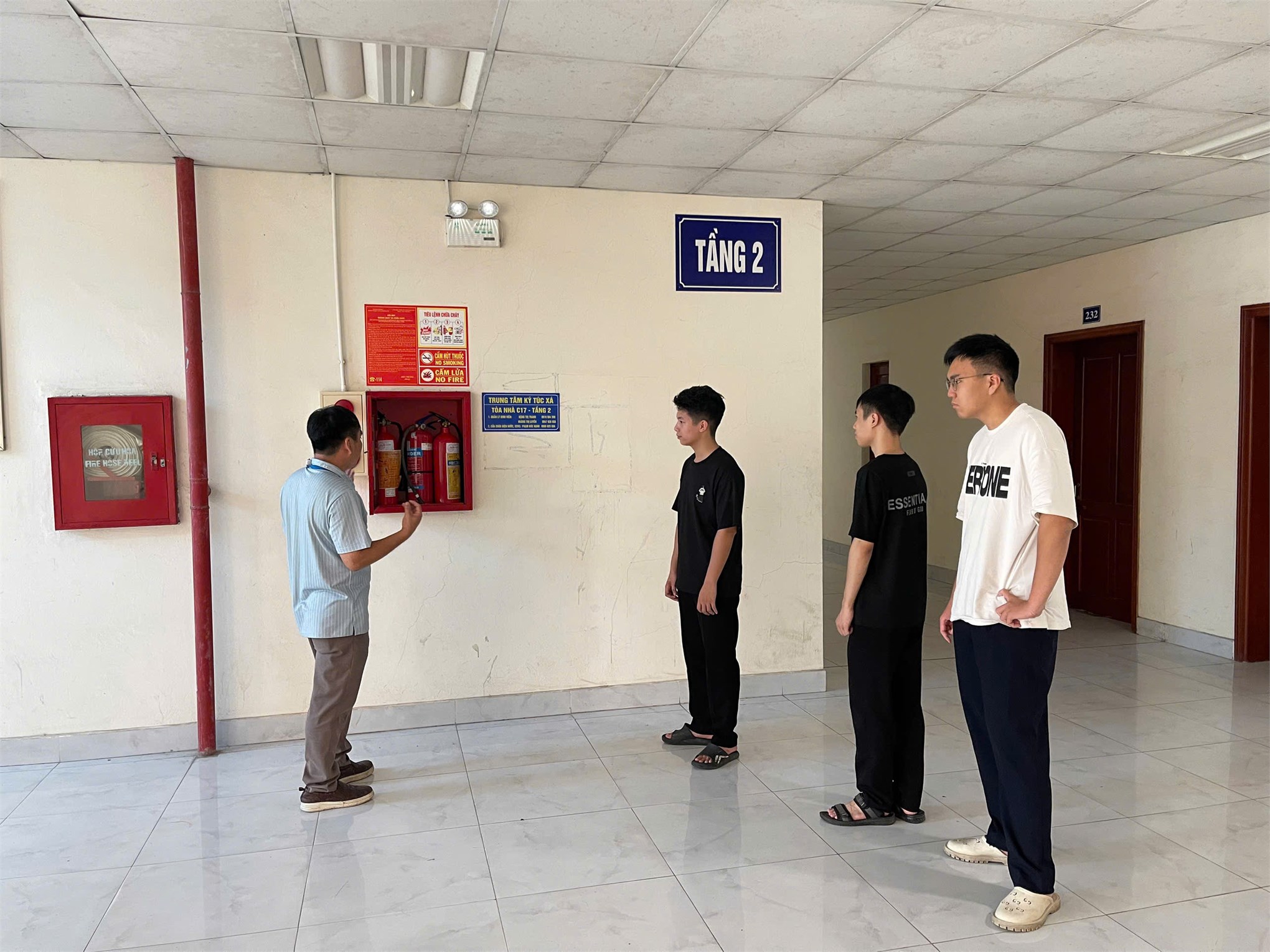 Ký túc xá HaUI đón Tân sinh viên nhận phòng Ký túc xá tại Cơ sở 3 Ninh Bình