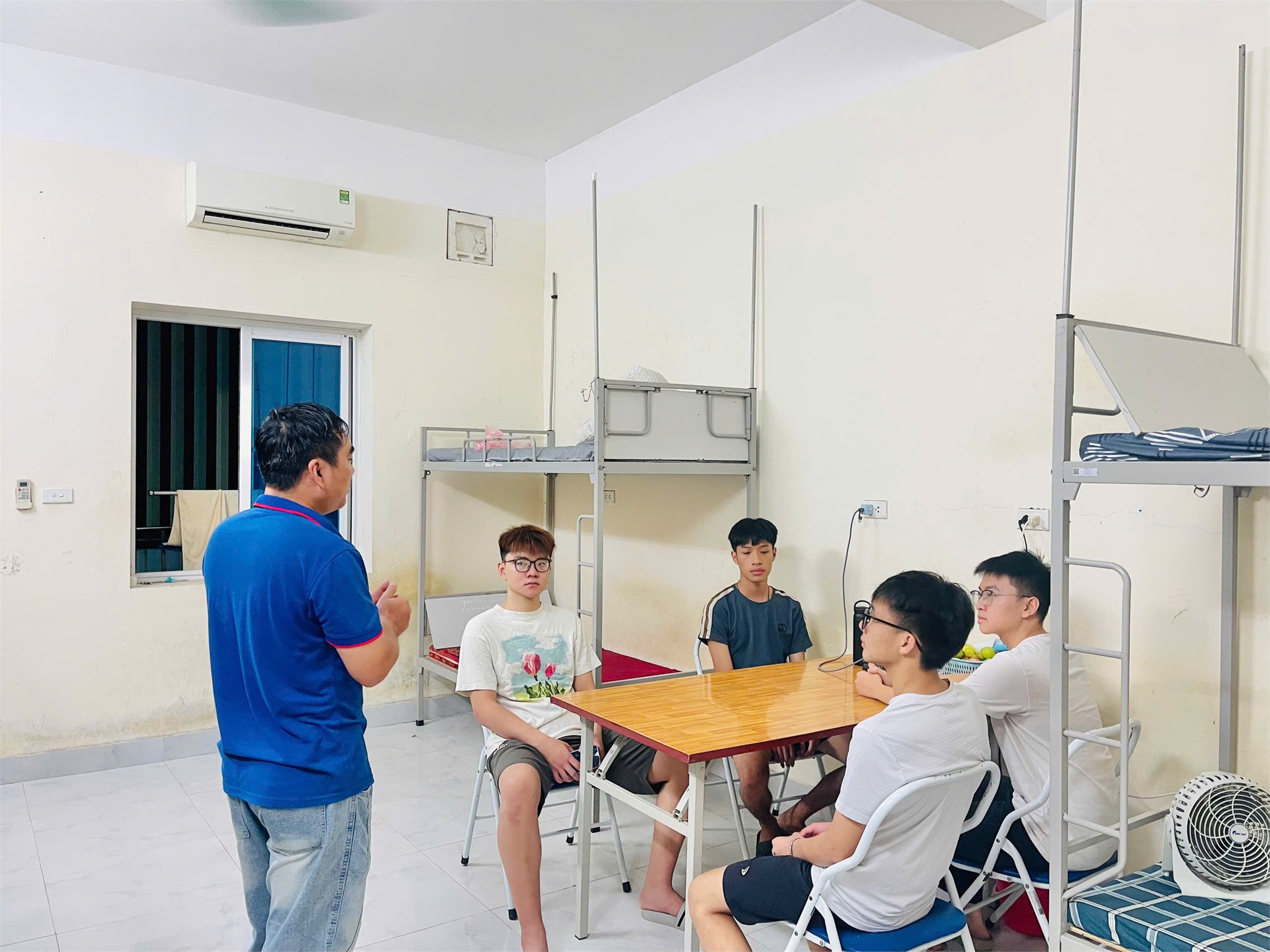 Ký túc xá HaUI đón Tân sinh viên nhận phòng Ký túc xá tại Cơ sở 3 Ninh Bình